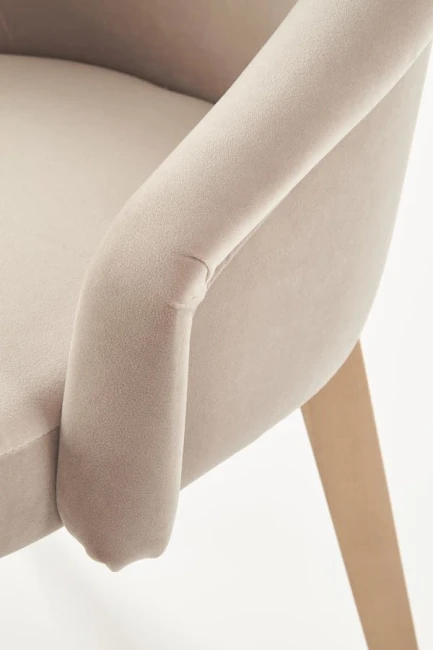 4d7b9a3afd2f5cb4877de1204db73802