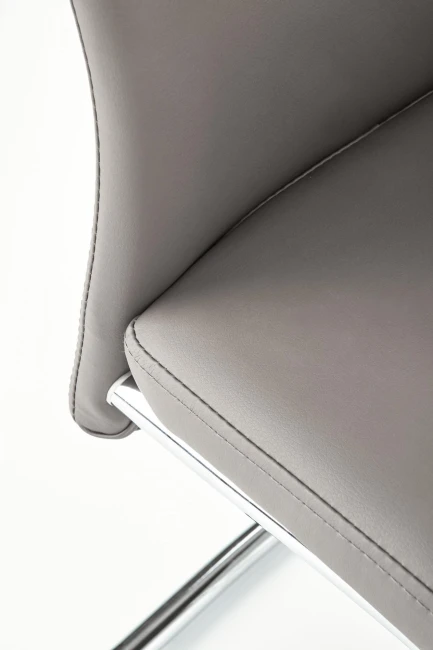 8fe4d2bf1d7795349cfbb1485f82a646