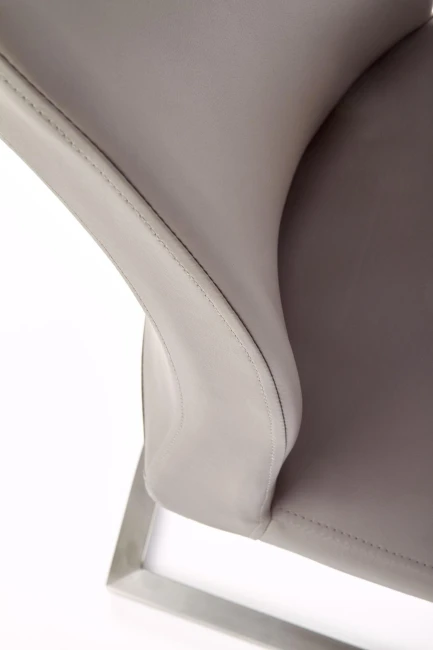 2843c3f5629a1a7b0186da9a1c5e0454