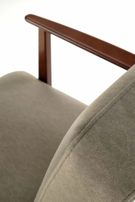 4ad87f213a209b624420329ad9203a95