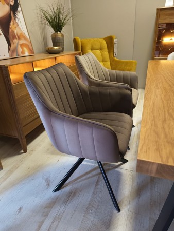 KRZESŁO OBROTOWE AZALIA VELVET CZARNY STELAŻ / CAPPUCCINO BLUVEL 38 SIGNAL