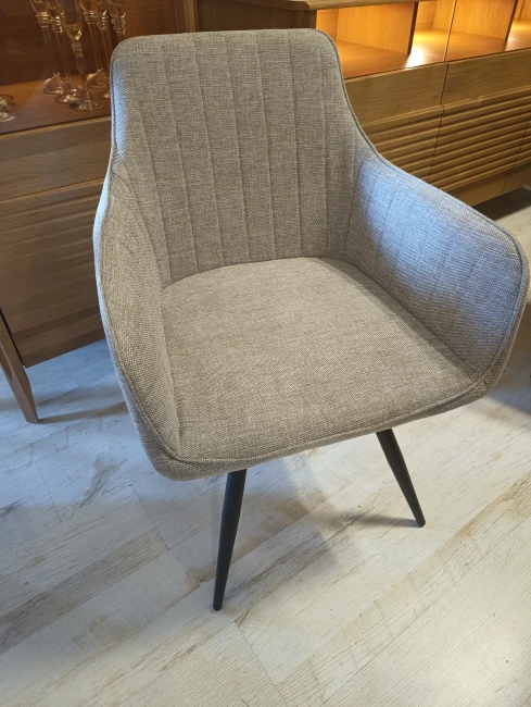 KRZESŁO OBROTOWE BALLO BREGO STELAŻ CZARNY / JASNY BEŻ 31