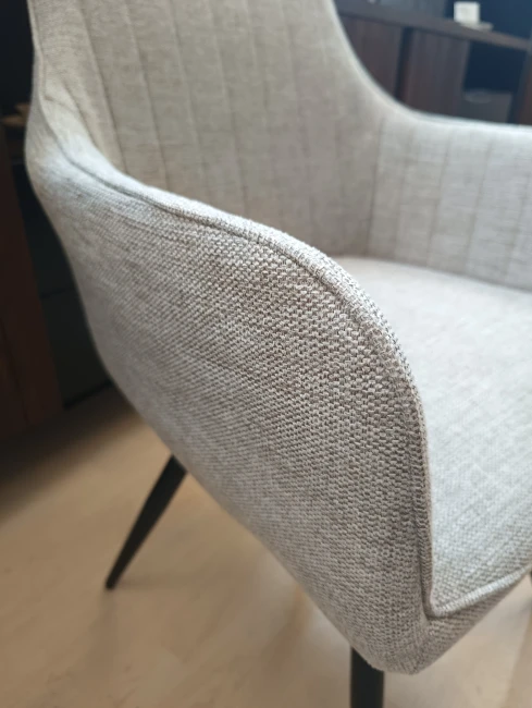 KRZESŁO OBROTOWE BALLO BREGO STELAŻ CZARNY / JASNY BEŻ 31