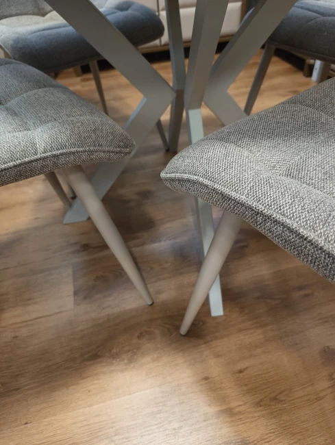 Okrągły stół EDDER rozkładany duży wybór kolorów / stelaż kaszmirowy