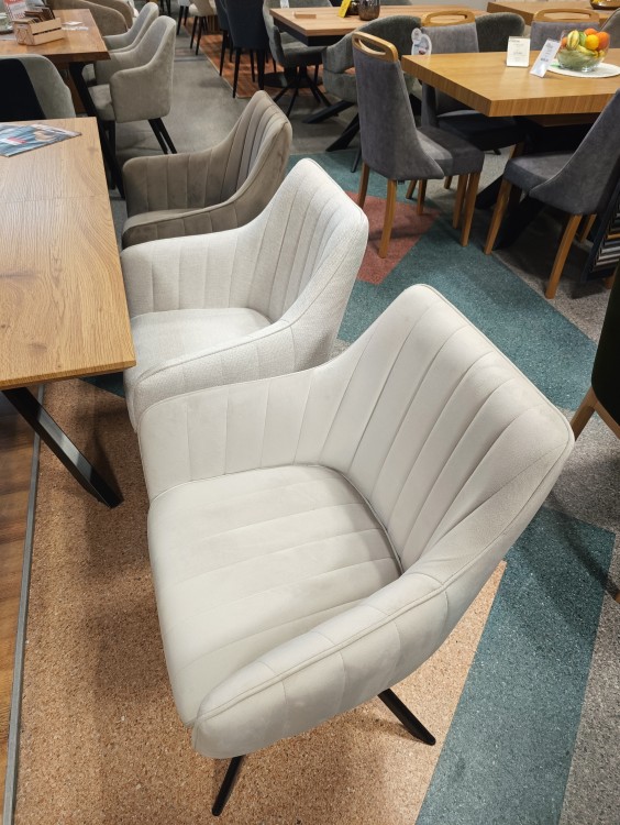 KRZESŁO OBROTOWE AZALIA BREGO CZARNY STELAŻ / JASNY BEŻ 22