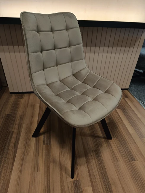 Krzesło obrotowe Nero KO265-FX velvet cappuccino (ciemny beż) / czarny stelaż  Furnitex podobne do Monti