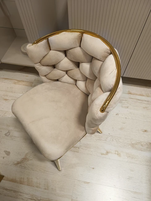 Krzesło tapicerowane Elira K47-FX velvet beżowe / złote nogi