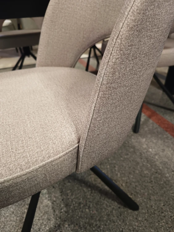 Krzesło obrotowe LOOP KR-43 z możliwością wyboru tkaniny