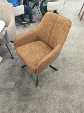 Krzesło obrotowe Notti tkanina Leo carmel do jadalni Signal.jpg