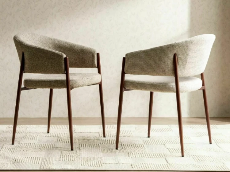 Krzesło z podłokietnikami Akita D jasny beż tap 255  stelaż orzech Signal.jpg