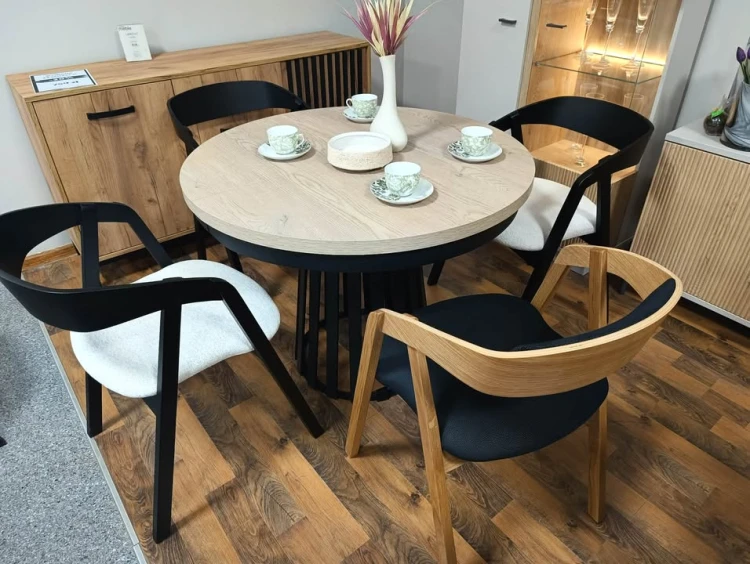 KRZESŁO GIĘTE DĘBOWE HANA I KRZESŁO ARCHI.jpg