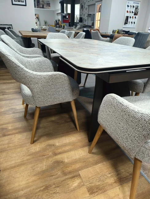 KRZESŁO MILO NOGA DĘBOWA.jpg