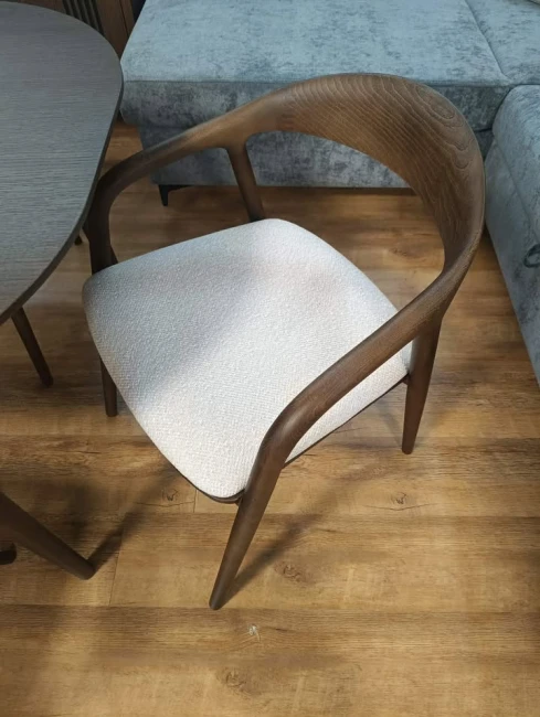 DESIGNERSKIE KRZESŁO DO JADALNI SATORI JESIONOWE GIĘTE MOSKAŁA.jpg