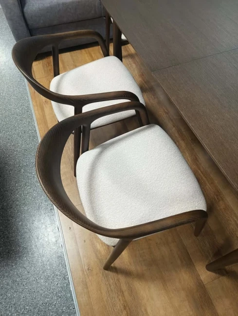 DESIGNERSKIE KRZESŁO DO JADALNI SATORI JESIONOWE GIĘTE TKANINA LEO.jpg