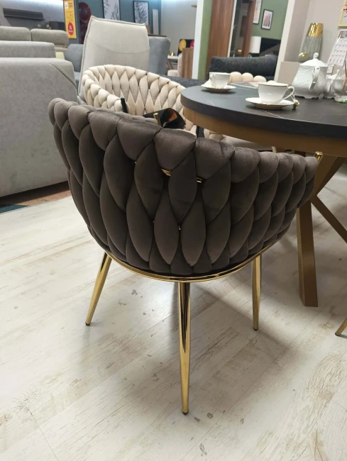 Krzesło tapicerowane plecione ROSE GOLD K7-FX mokka brąz (Riviera 26)/ złoty stelaż