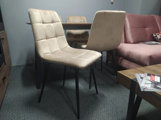KRZESŁO PIKOWANE MILA VELVET SIGNAL BEŻ BLUVEL28