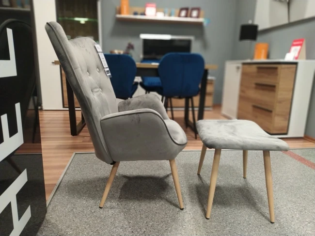 LC-022 FOTEL SKANDYNAWSKI Z PODNÓŻKIEM VELVET FURNITEX