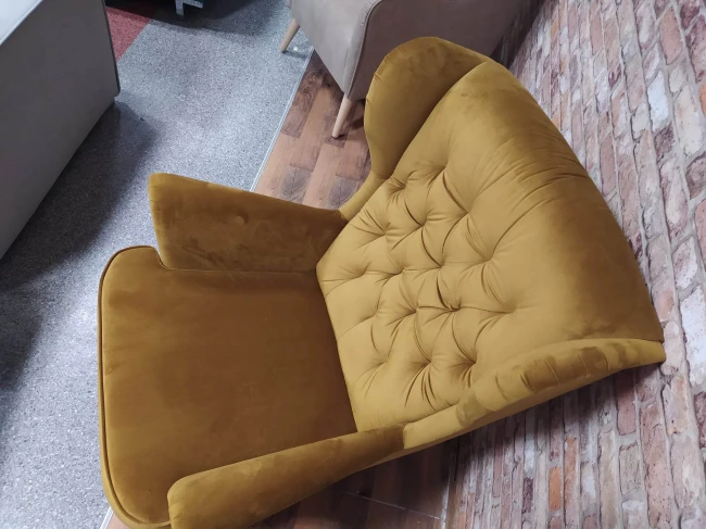 FOTEL USZAK HARRY VELVET CURRY BLUVEL 68 / WENGE SIGNAL