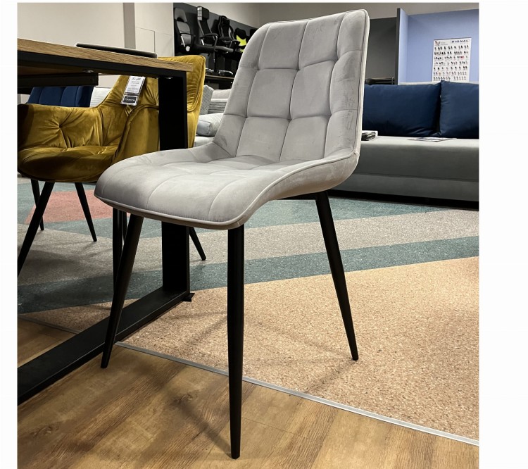 KRZESŁO CHIC VELVET CZARNY STELAŻ / JASNY SZARY BLUVEL 03