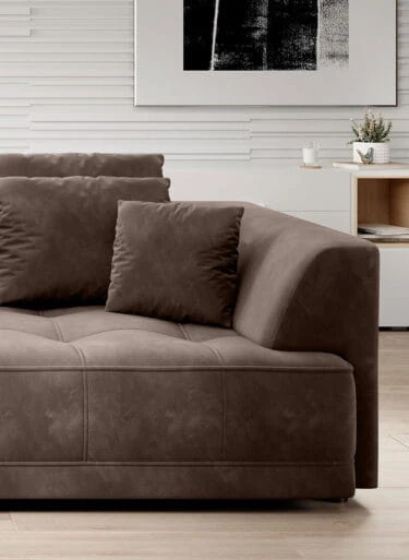 tiga_3-375x513.jpg