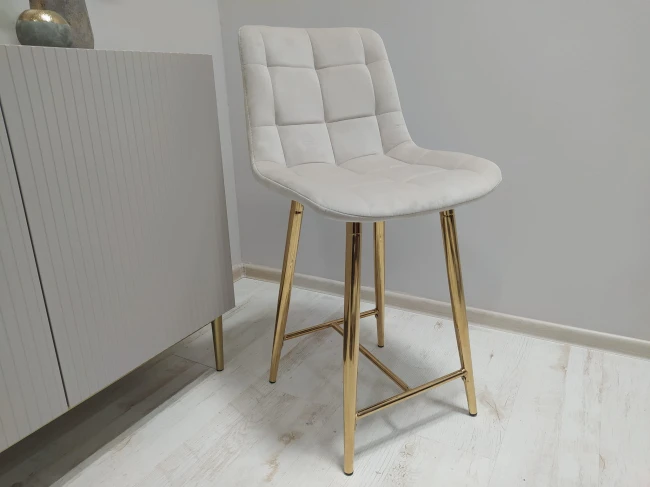 Hoker niski H1-FX krzesło barowe velvet beżowy (złoty stelaż)