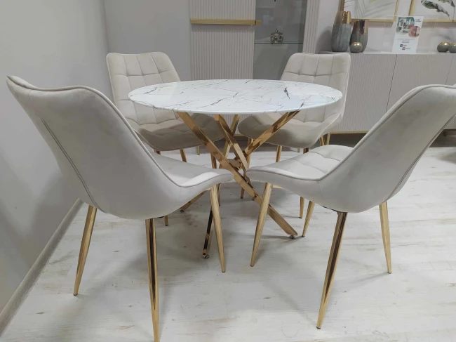 J262 beżowe złote nogi krzesło tapicerowane velvet podobne do modelu Chic gold złote