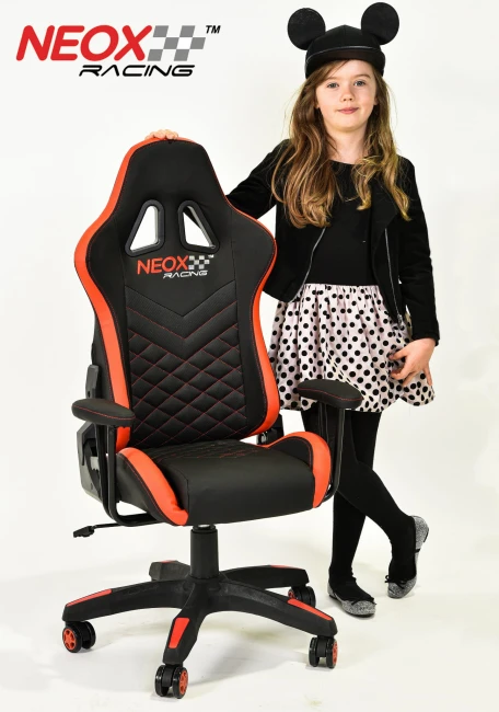 Fotel gamingowy JUNIOR KIDS HU.176 czarno-czerwony idealny dla dziecka