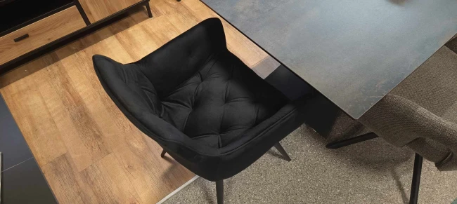 KRZESŁO OBROTOWE MANGO VELVET STELAŻ CZARNY/BLUVEL CZARNY 19