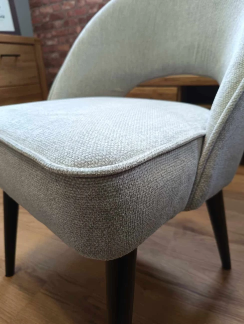 Wygodne krzesło PONTE SUPREME ze sprężyną wybierz kolor nogi i tkaninę