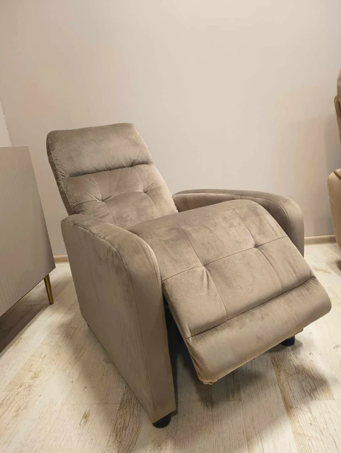 FOTEL ROZKŁADANY OTUS VELVET CIEMNY BEŻ BLUVEL 40