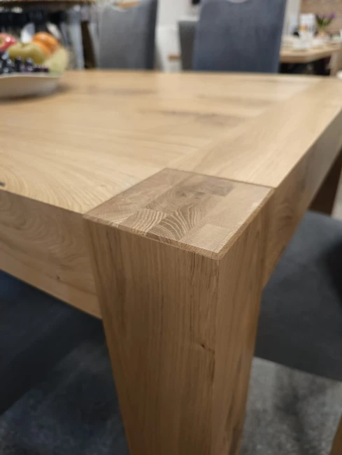 Nowoczesny MONTI stół fornir dębowy / wybór kolorów i rozmiarów Furnirest