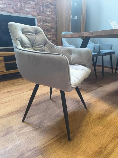 KRZESŁO OBROTOWE MANGO VELVET STELAŻ CZARNY/BLUVEL C.BEŻ 40