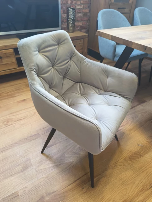 KRZESŁO OBROTOWE MANGO VELVET STELAŻ CZARNY/BLUVEL C.BEŻ 40