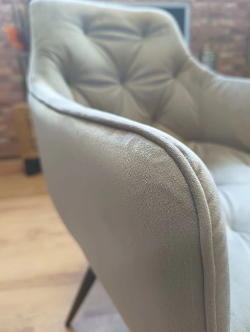 KRZESŁO OBROTOWE MANGO VELVET STELAŻ CZARNY/BLUVEL C.BEŻ 40