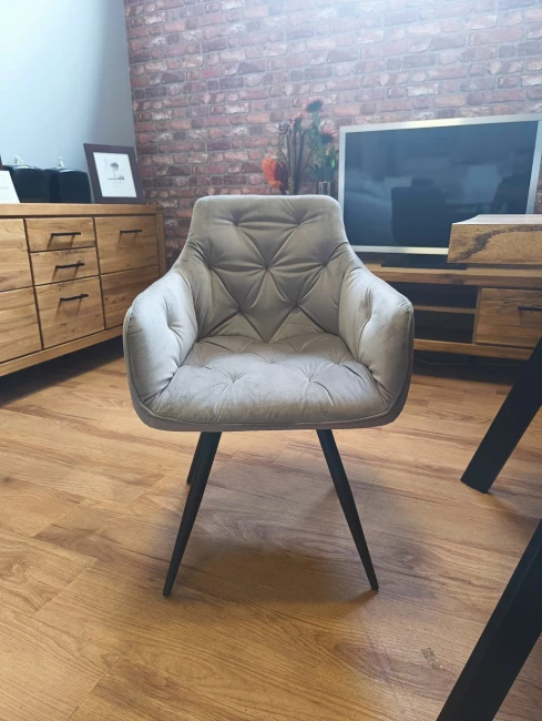 KRZESŁO OBROTOWE MANGO VELVET STELAŻ CZARNY/BLUVEL C.BEŻ 40