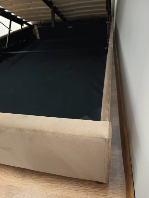 ŁÓŻKO TAPICEROWANE MONTREAL VELVET Z POJEMNIKIEM 120X200 KOLOR BEŻ BLUVEL 28