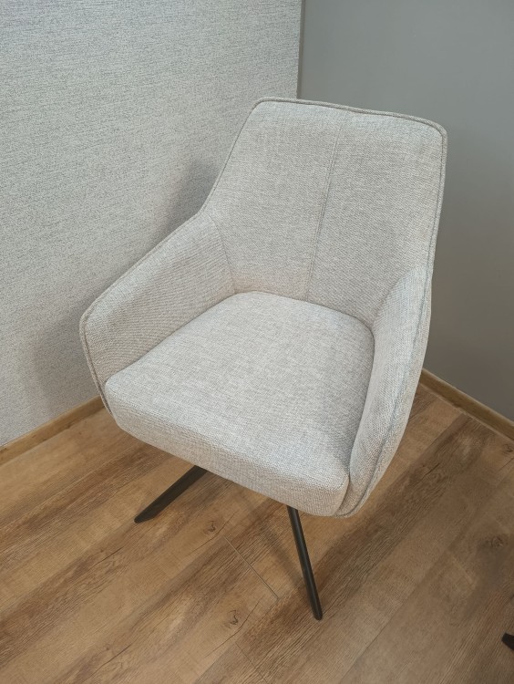 KRZESŁO OBROTOWE NOTTI BREGO CZARNY STELAŻ / J. BEŻ 31