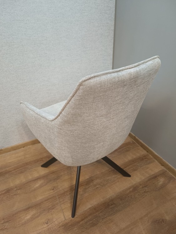 KRZESŁO OBROTOWE NOTTI BREGO CZARNY STELAŻ / J. BEŻ 31