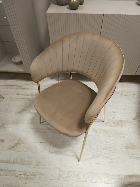 Krzesło tapicerowane K4-FX GLAM velvet cappucino (ciemny beż) / złote nogi